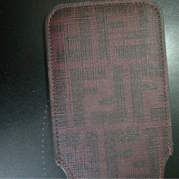 Fendi Burgundy Card Holder. Full inclusion with coa. - Picture 5 of 10